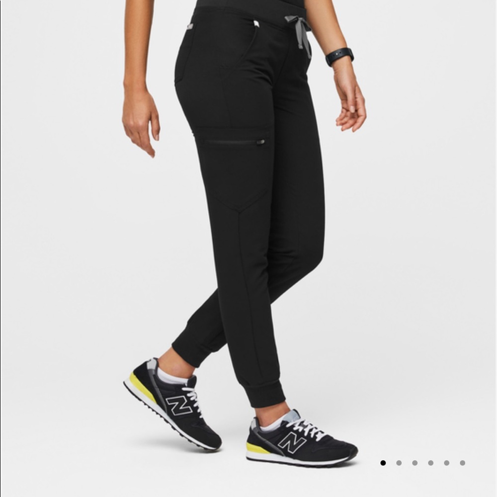 FIGS Zamora jogger scrub pant